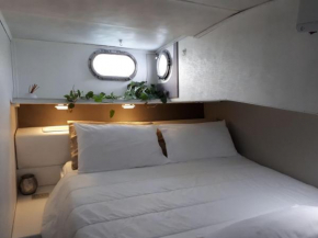 Kikka's House Boat